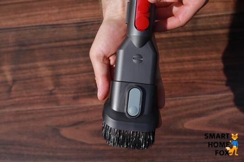 brosse rigide dyson v15